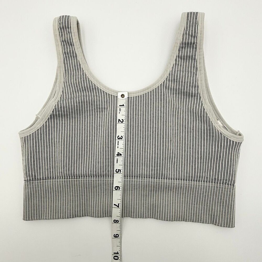 Size 3/4 Good American Seamless Ribbed Scoop Neck Sports Bra, Black and White No - Picture 13 of 14